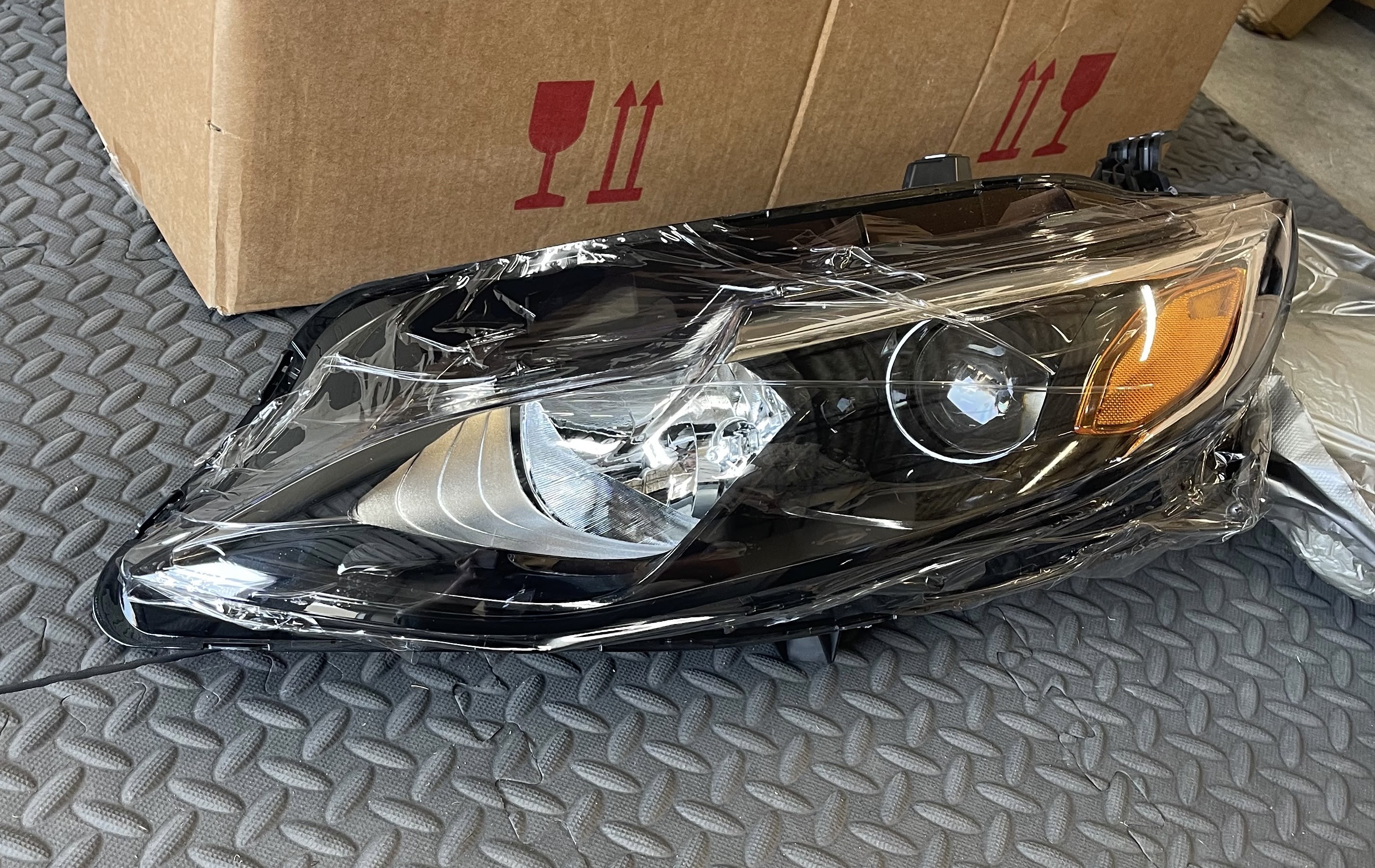 Chevrolet Malibu 19-23 Headlights LH