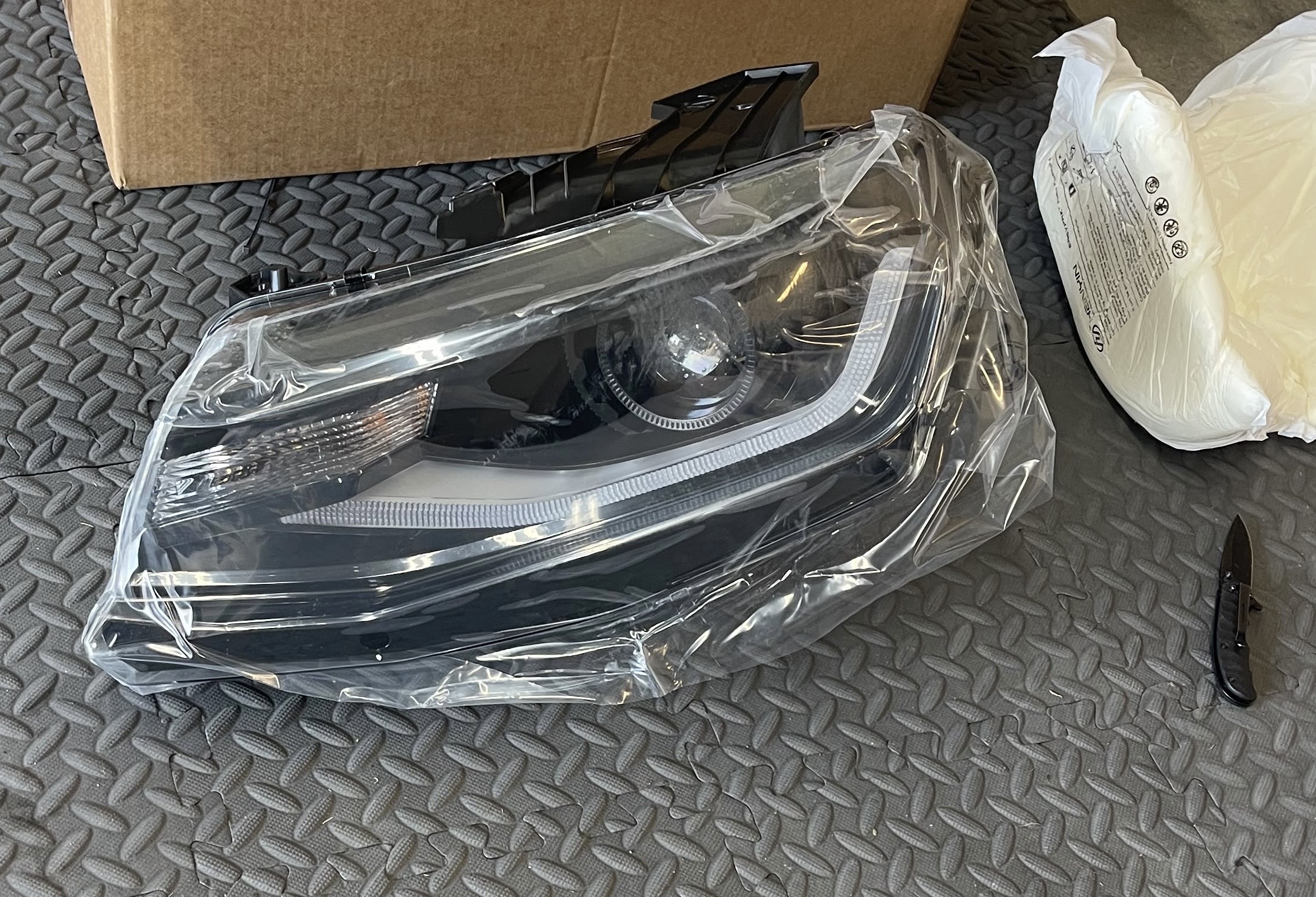 Chevrolet Camaro Headlights RH 2016-2018